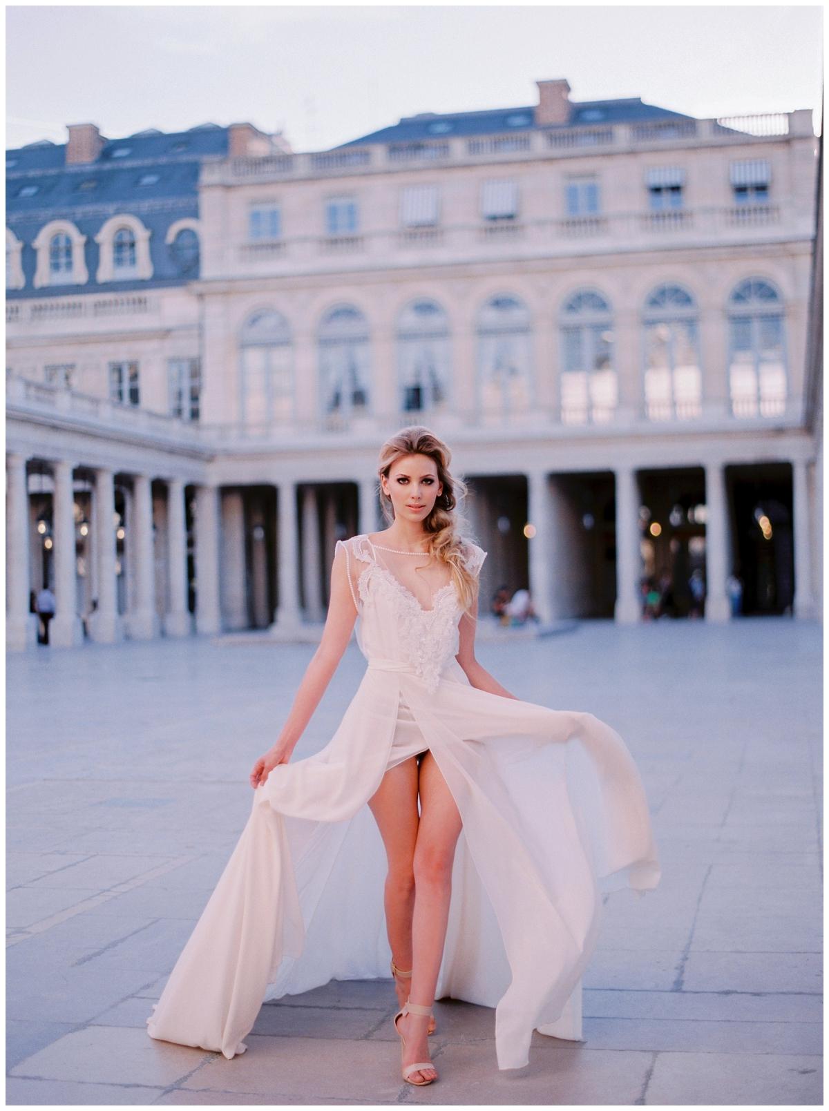 Paris_Photographer_elopement_Wedding_France_Le_secret_d_audrey_1 (4)