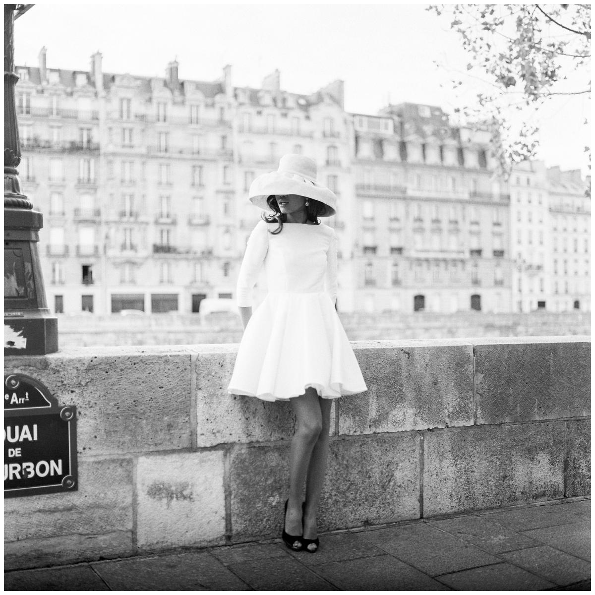 Paris-photographer-film-le-secret-d-audrey-wedding-elopement-engagement (12)