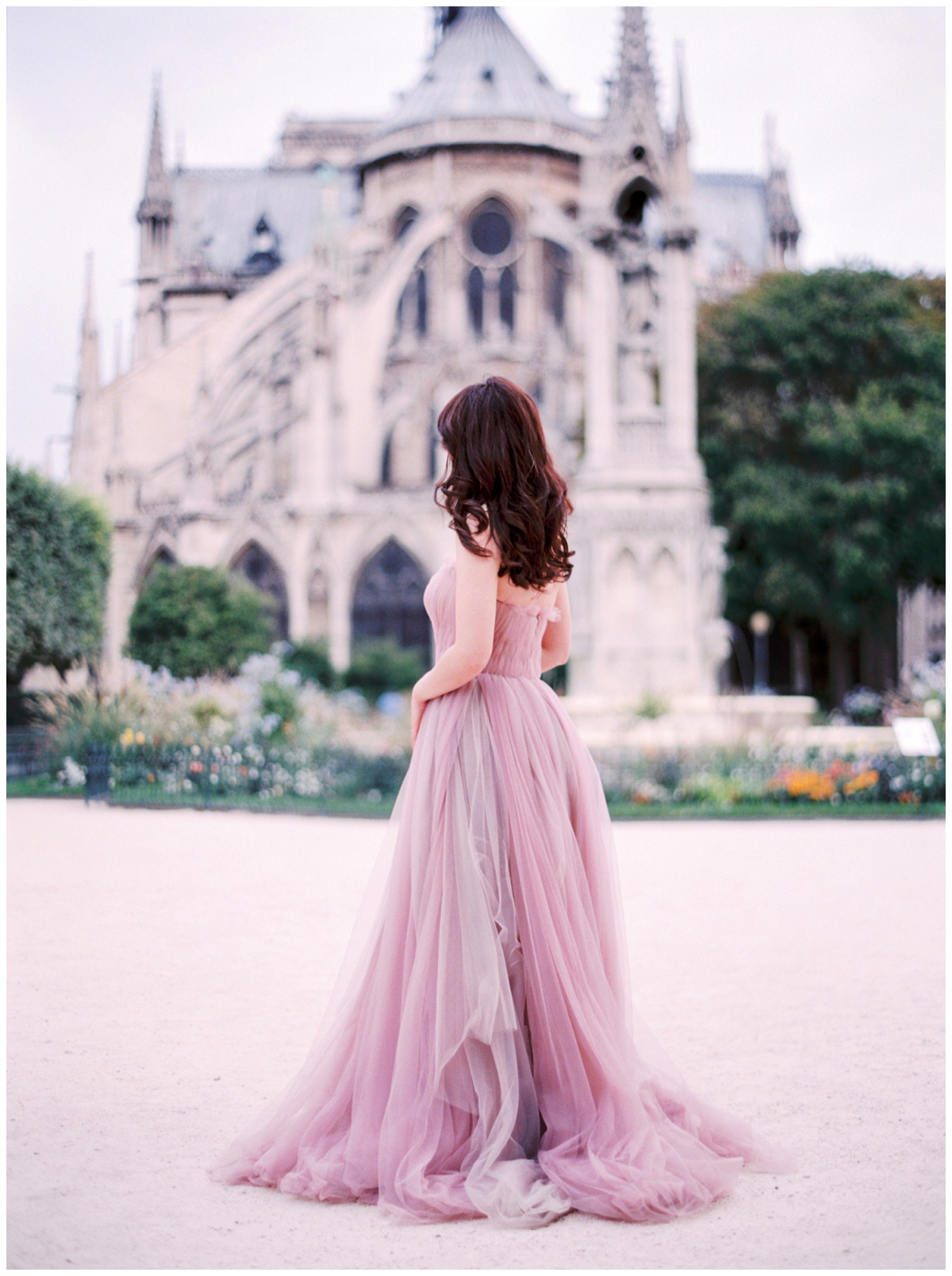 Film-photographer-in-paris-engagement-wedding-le-secret-d-audrey (6)