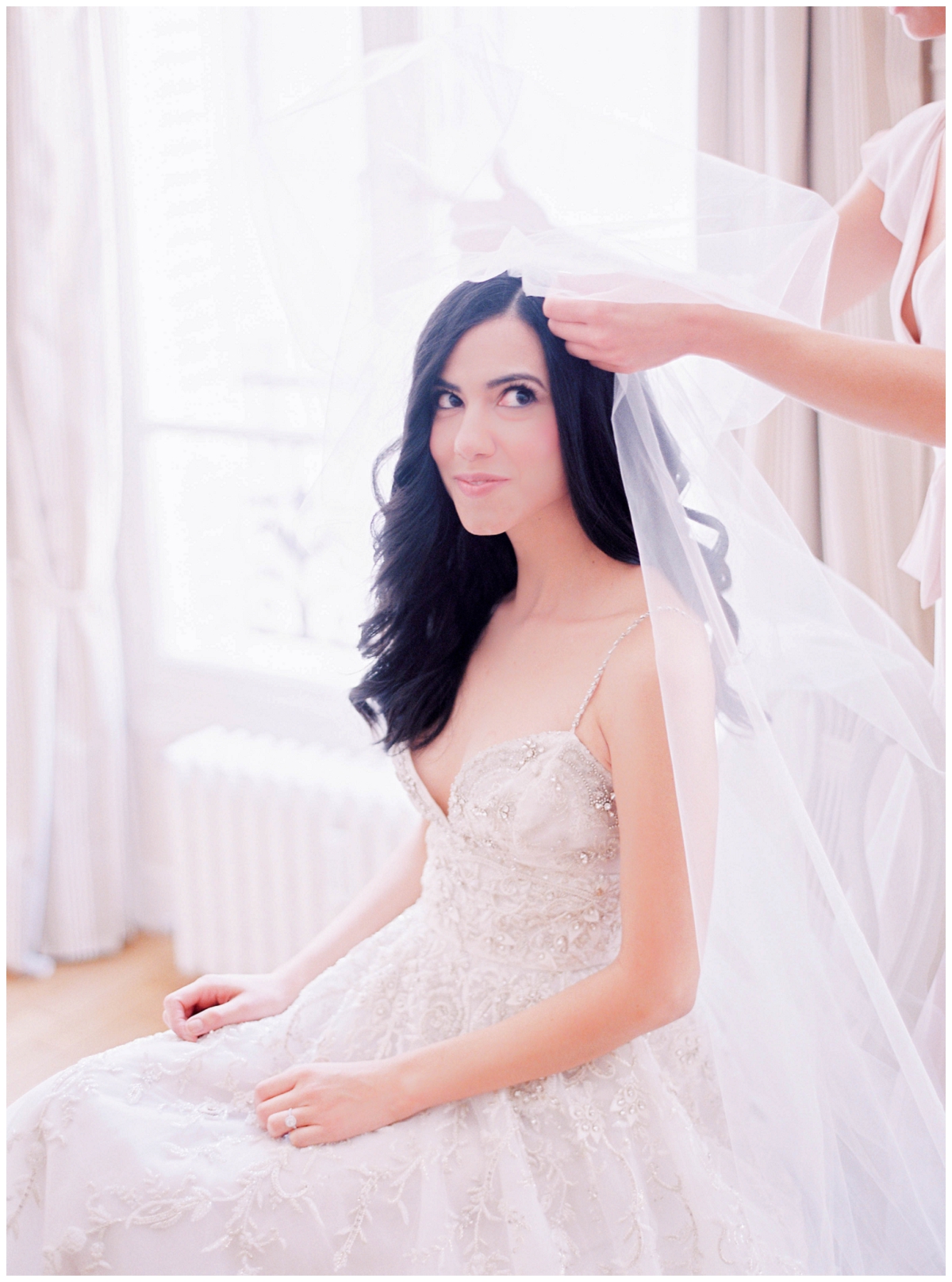 Paris-Photographer-wedding-engagement-le-secret-d-audrey (12)