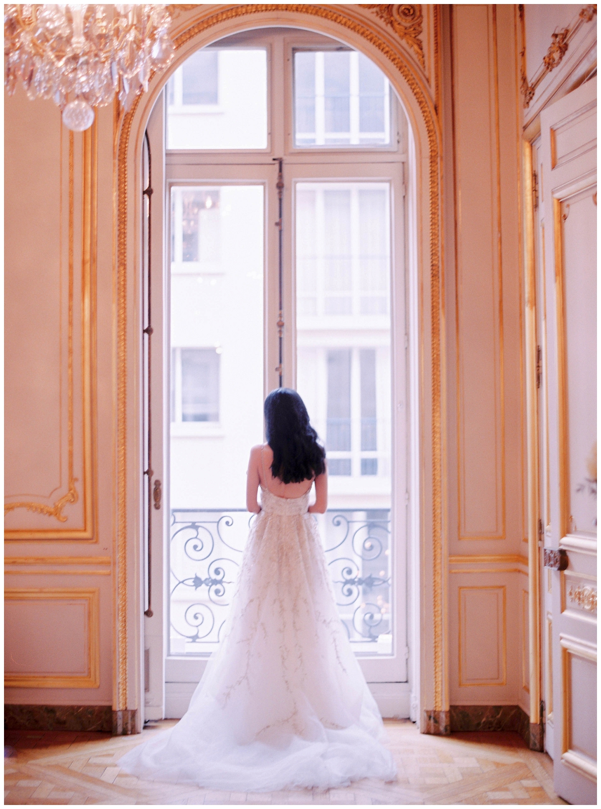 Paris-Photographer-wedding-engagement-le-secret-d-audrey (29)