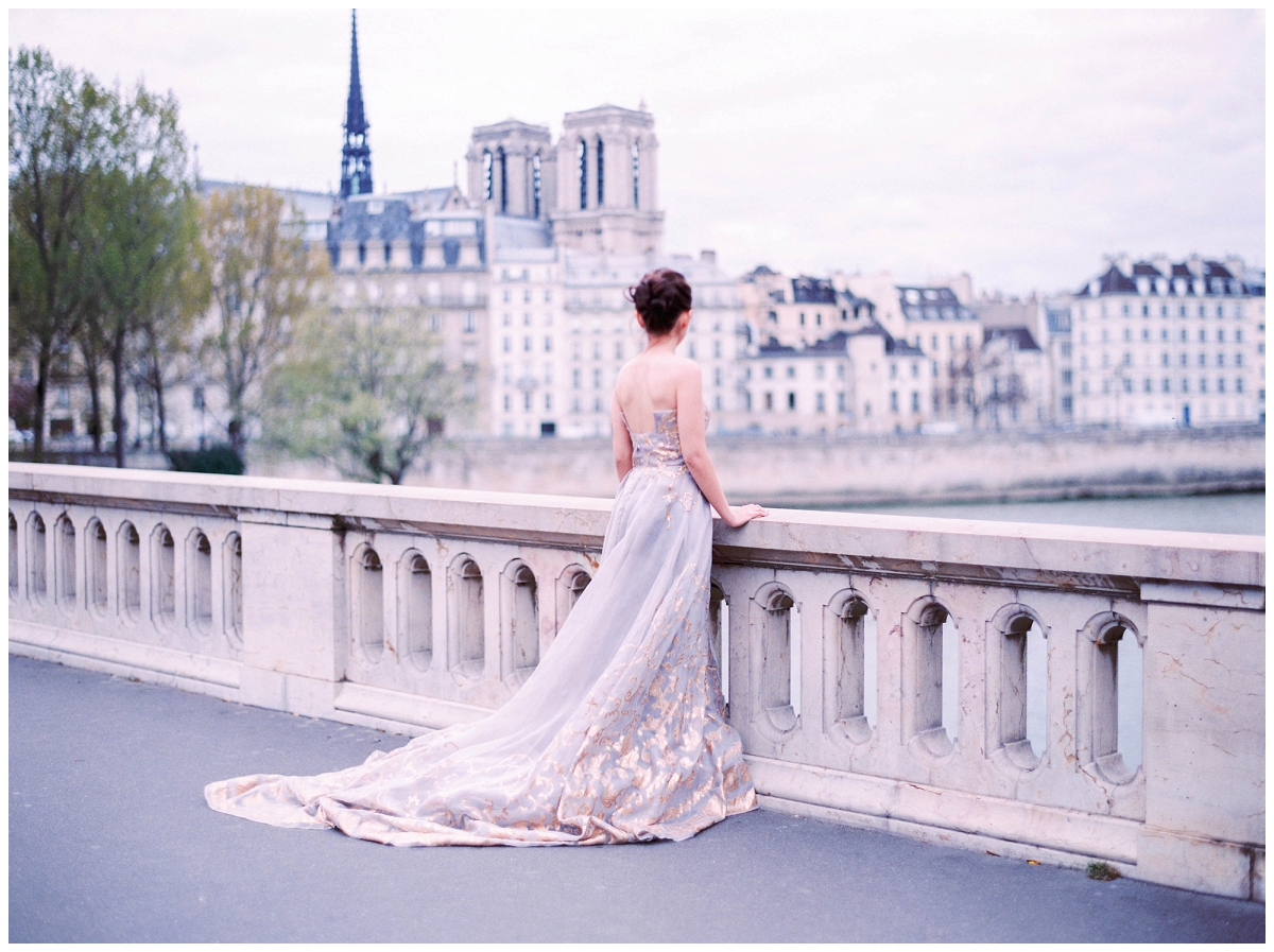 Paris-photographer-Secret-d-Audrey-pre-wedding-engagement-fim (22)