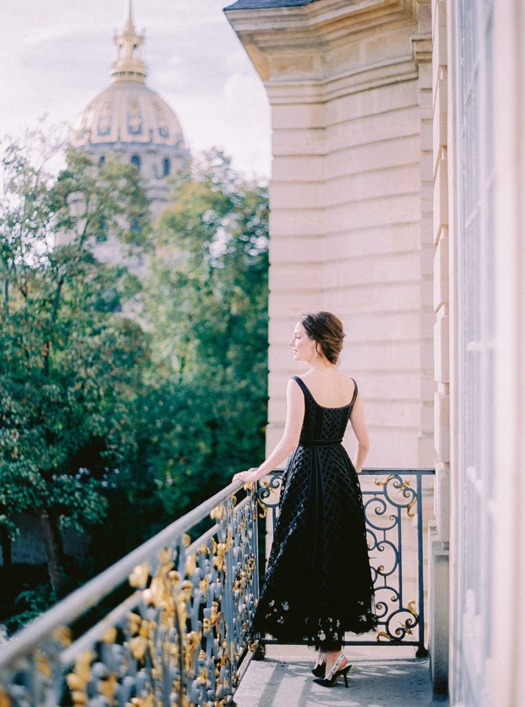 chic black dress for your engagement photos in Paris by your photographer