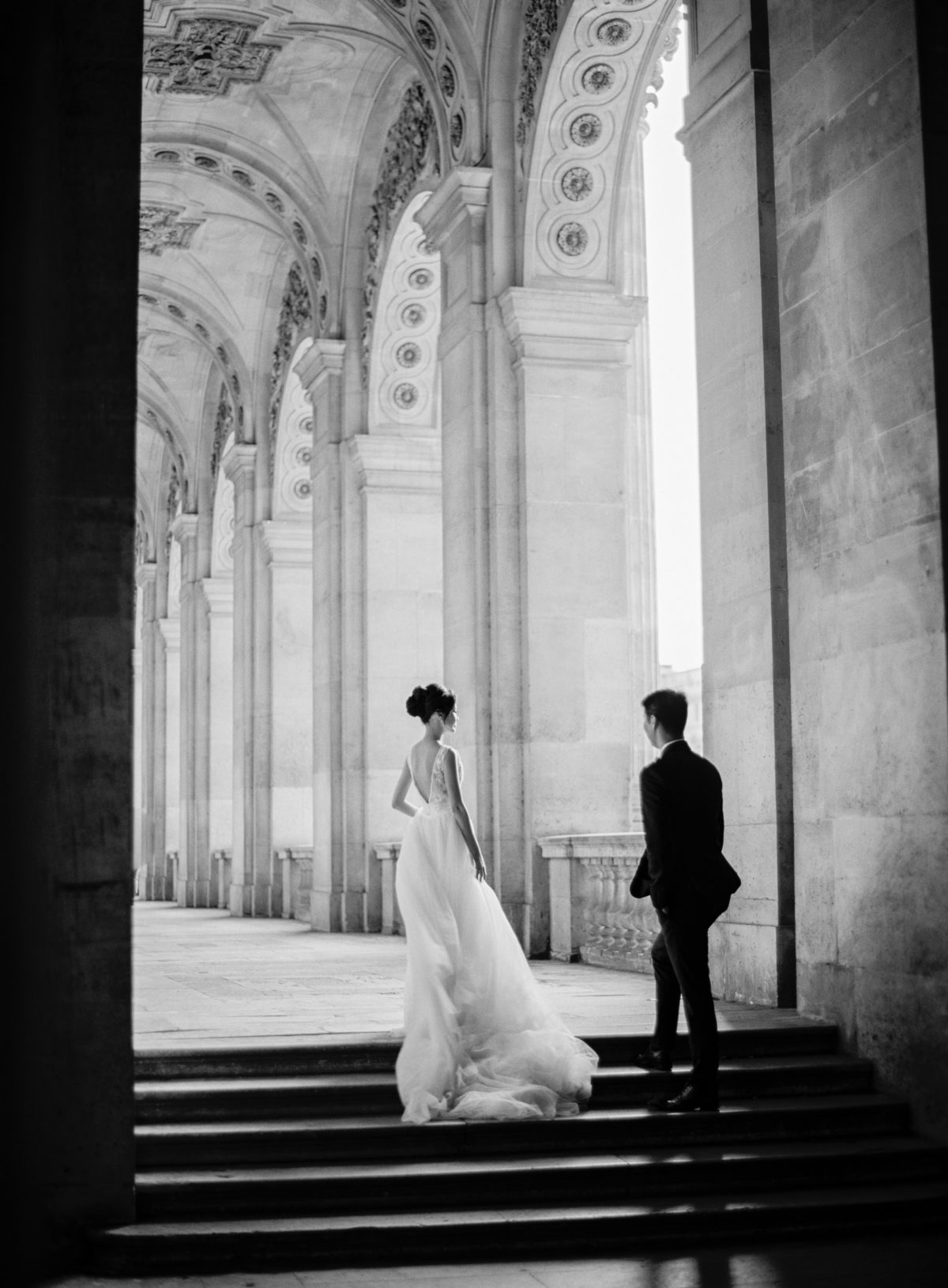louvre pre wedding photo shoot for asian couples - Le Secret D'Audrey
