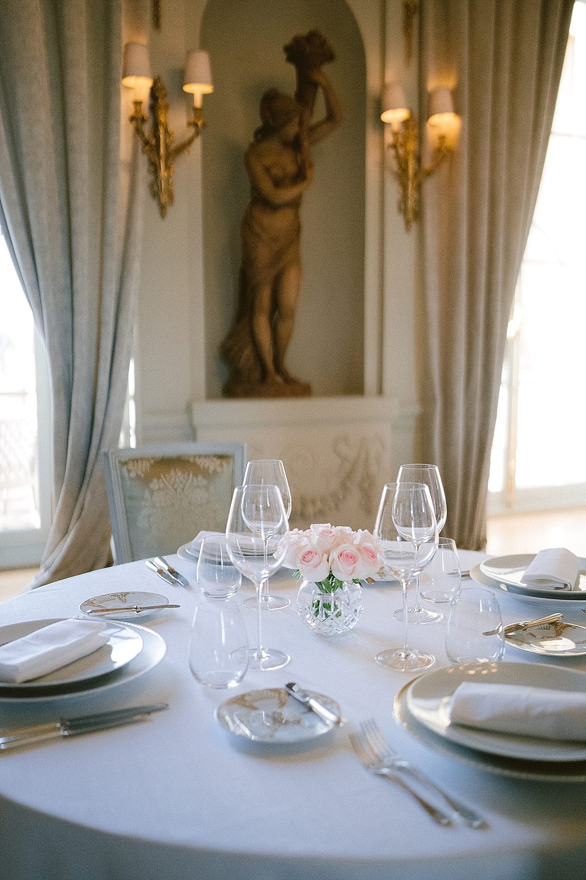 table in the suite of the Hotel de Crillon 