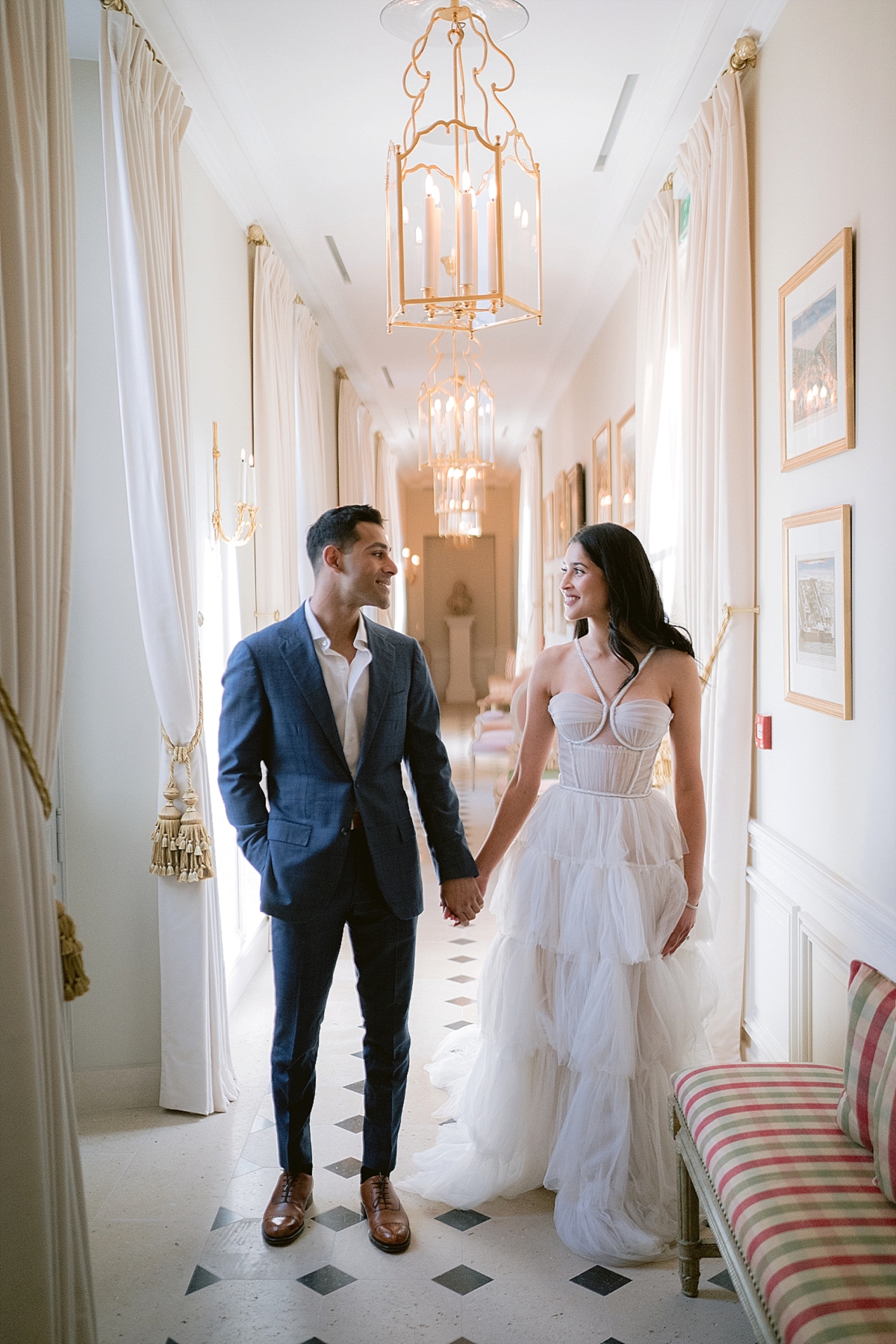 the couple in les airelles Versailles le grand contrôle 