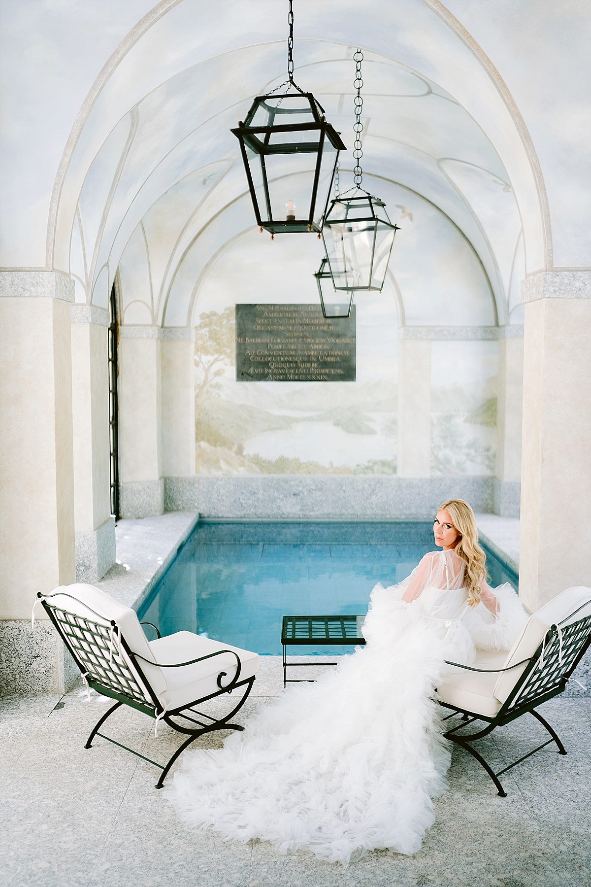 Villa Balbiano Lake como
Luxury wedding 
Photographer lake como 
Bride near the pool 