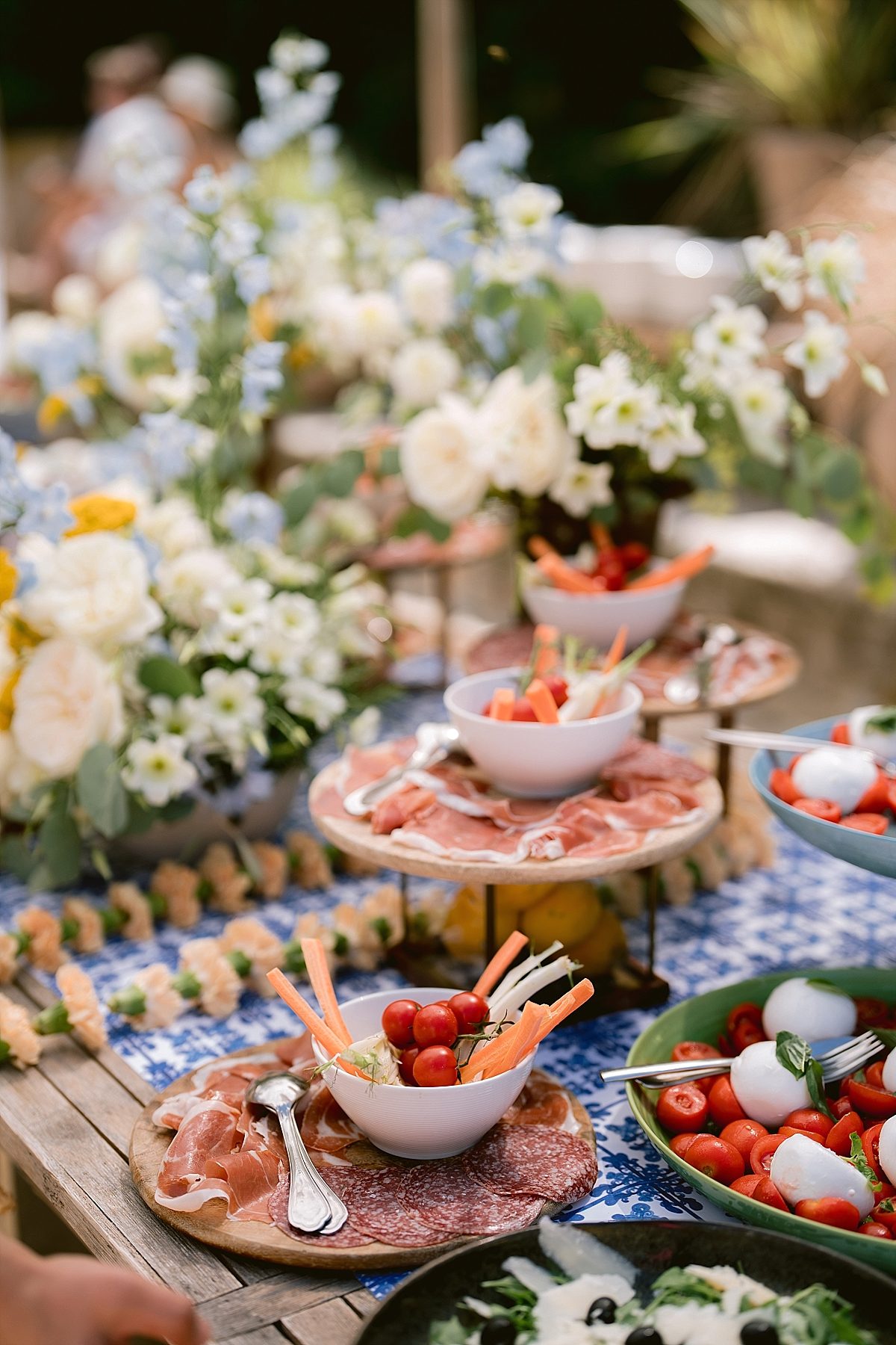 Brunch in a privâtes beach at lake como 
Italian food 