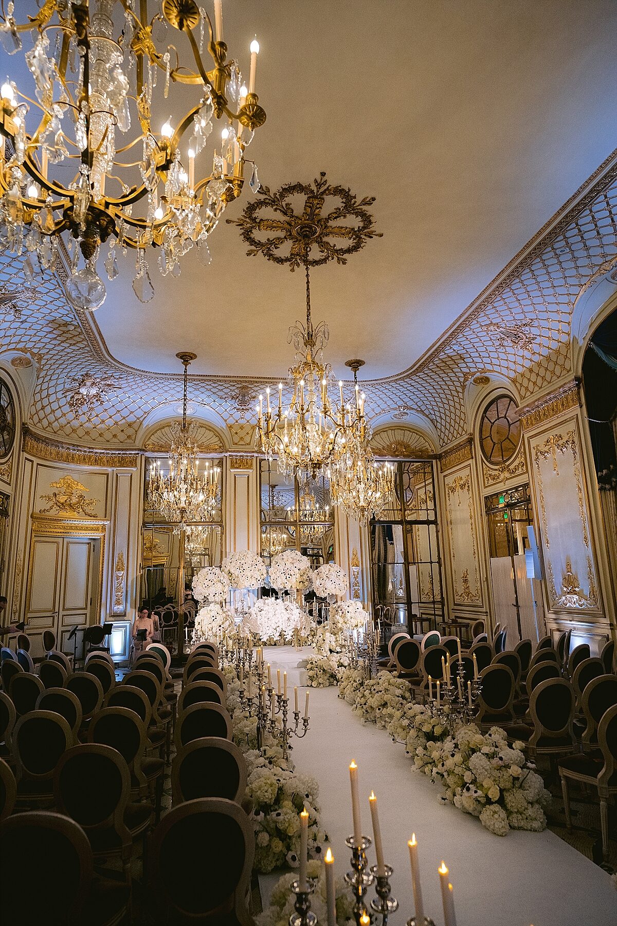 LUXURY PARIS WEDDING IN CHATEAU DE VAUX LE VICOMTE - Audrey